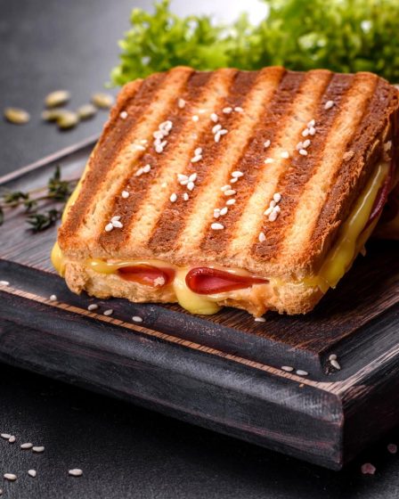 Calorie toast prosciutto e formaggio