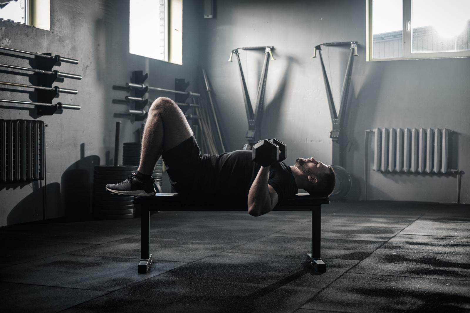 Pullovers dumbbells