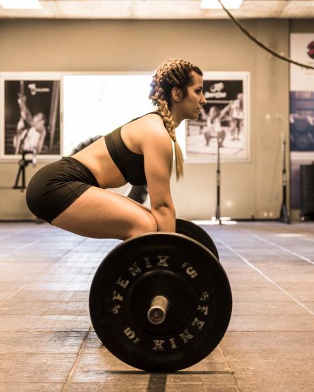 Sumo deadlift