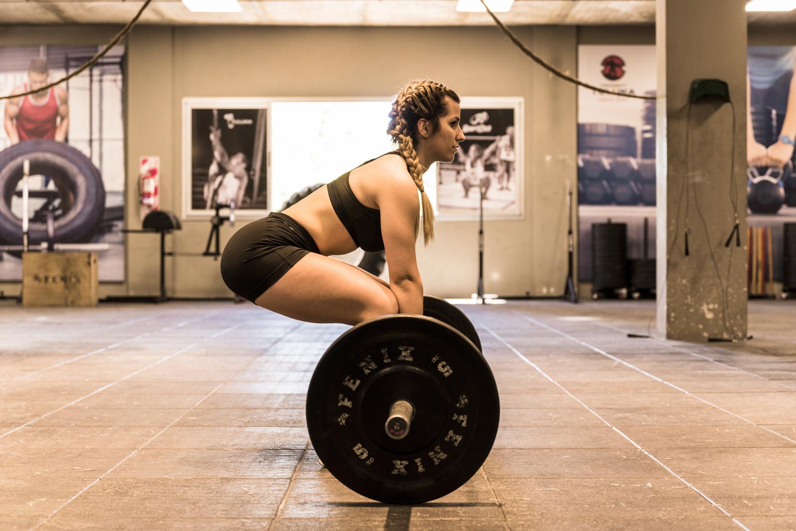 Sumo deadlift